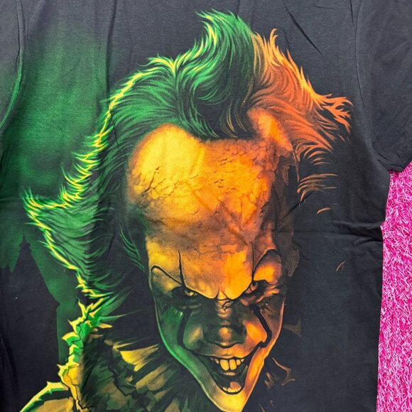 Toxic Pennywise the Clown IT Chapter Two Horror Movie Tee M - Picture 2 of 4